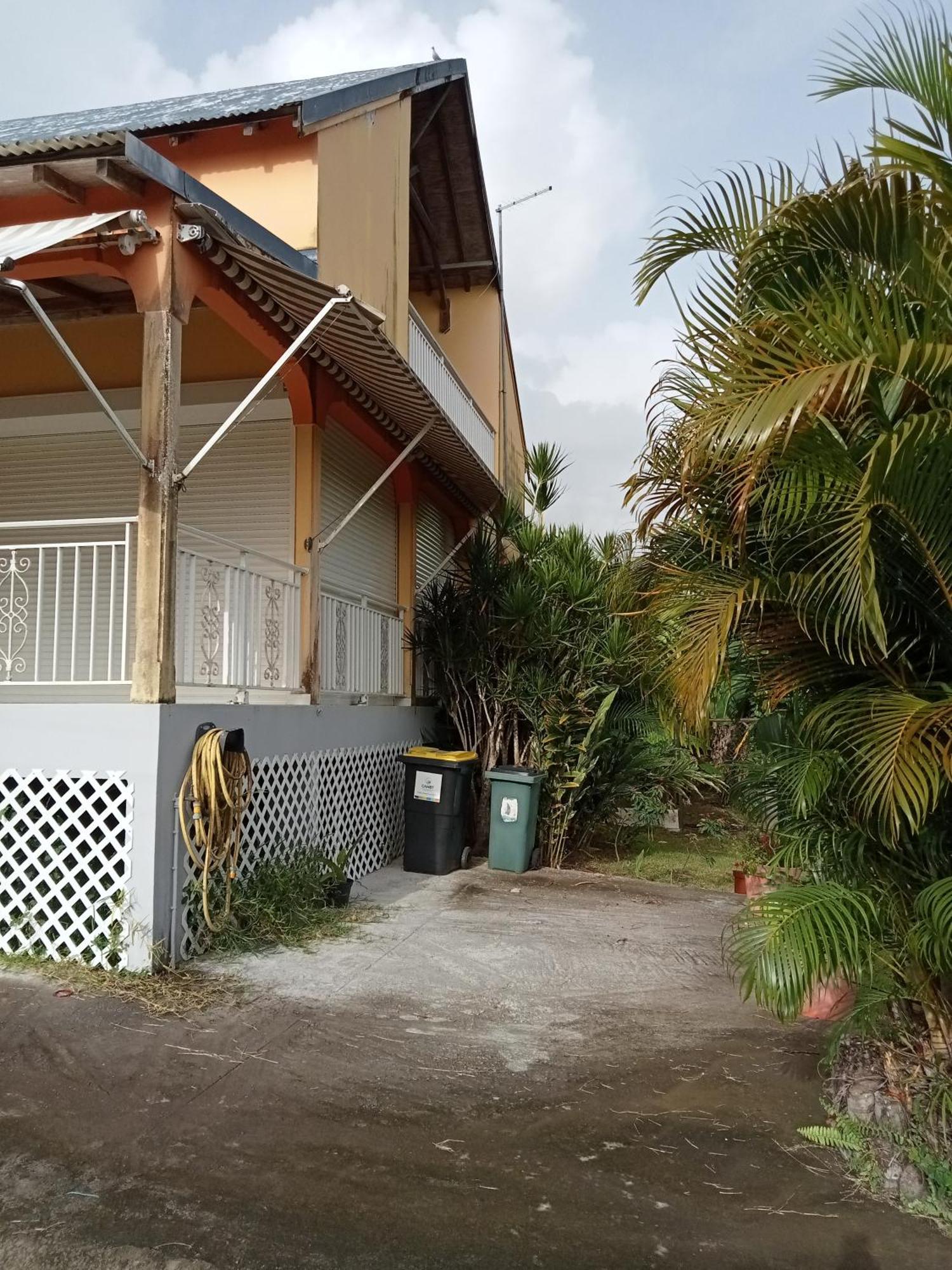 Villa Grandes Pieces Petit-Bourg Exterior foto